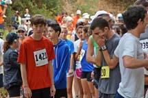 Runners waiting for the Mount Madonna Challenge; Photo by Alheli Curry